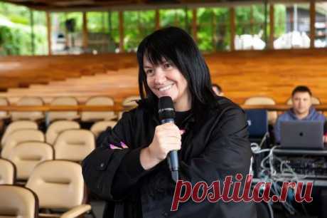 Алла Духова отмечает 53-летие: карьера и личная жизнь руководительницы балета «Тодес»