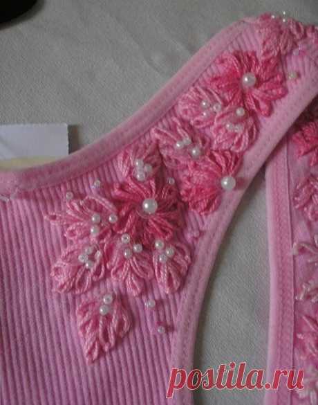 Идеи декора маечек вышивкой