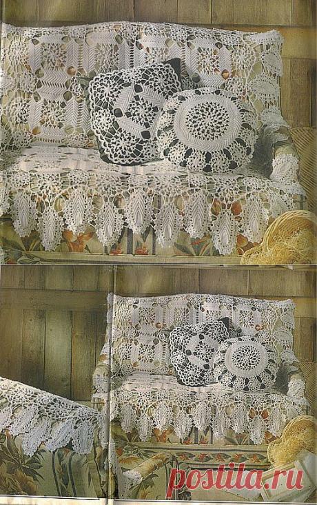 Плед и подушки на диван.