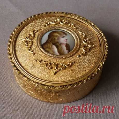 АНТИКВАРНЫЕ ШКАТУЛКИ