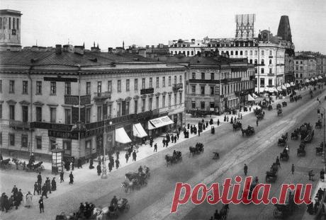 В 1914 году указом Императора Николая 2 Санкт-Петербург переименоками. / История цивилизаций!