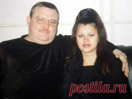 Как супруга Михаила Круга стала певицей. Талант или расчет? | МузОбоз ♫ | Яндекс Дзен