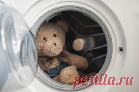 10 вещей, которые можно смело класть в стиральную машину! Не переживайте, с пуховыми подушками, ковриками и кроссовками ничего не случится!