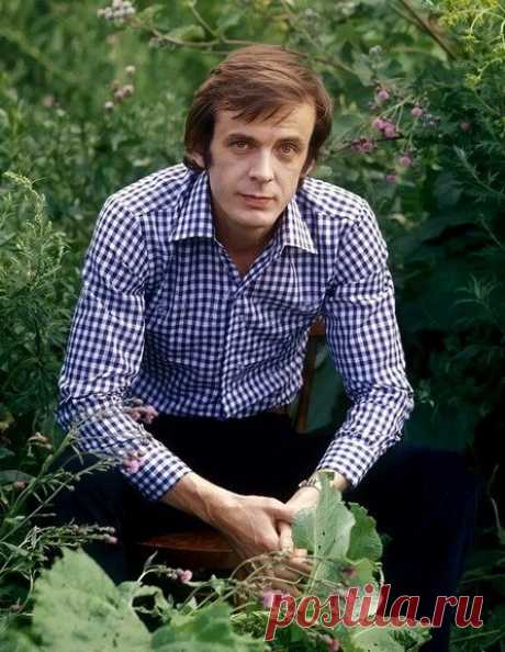 Георгий Тараторкин
-  11 января, 1945