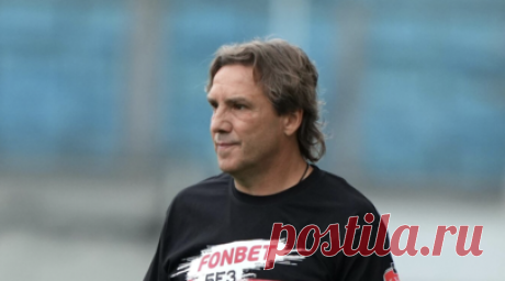 В «Спортинге» отреагировали на слова Юрана о готовности возглавить лиссабонский клуб. Пресс-атташе «Спортинга» Филипе Диниш прокомментировал слова российского тренера Сергея Юрана о готовности возглавить португальский клуб. Читать далее