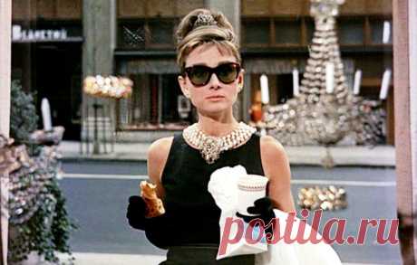 Кинематографические тренды: 15 самых красивых нарядов всех времен.
Здравствуйте, рада каждому посетителю нашего клуба Красоты. Многие модные тенденции позаимствованы из любимых фильмов и сериалов. Рэйчел из «Друзей» входит в число героинь, создавших большинство трендов. Одри Хепберн, Мэрилин Монро, Риз Уизерспун и многие другие также являются источниками вдохновения для многих дизайнеров....
Читай пост далее на сайте. Жми ⏫ссылку выше