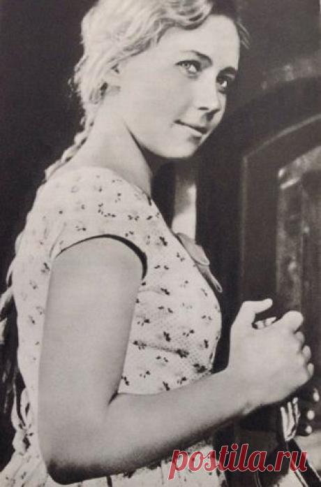 getImage (317×480) Ия Саввина