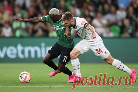 «Краснодар» упустил победу над «Локомотивом» в матче РПЛ. «Краснодар» сыграл вничью с московским «Локомотивом» в матче пятого тура Российской премьер-лиги (РПЛ). Встреча прошла на стадионе «Краснодар» и завершилась со счетом 1:1. Первый мяч на 47-й минуте забил полузащитник хозяев Ильзат Ахметов. На седьмой добавленной ко второму тайму минуте счет сравнял Антон Миранчук.