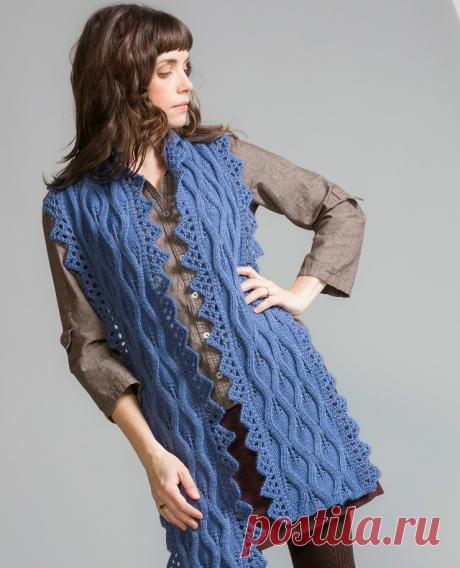 Пост на стене Двухсторонний палантин с листьями Палантин вяжется спицами тонкой смесовой нитью с шерстью и шелком. Узор, которым связан палантин, хорош с обеих сторон. Не хотите носить палантин? Свяжите шарф 😊