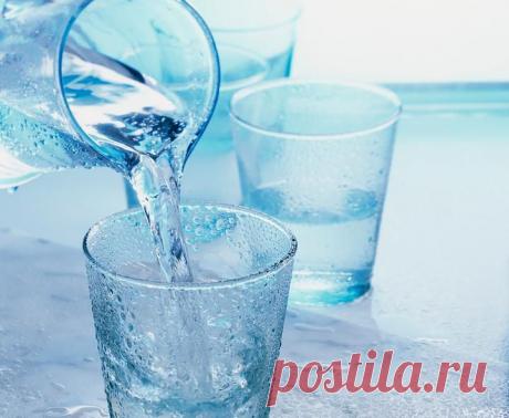 8 способов удаления лишней жидкости из организма | ШПИЛЬКИ