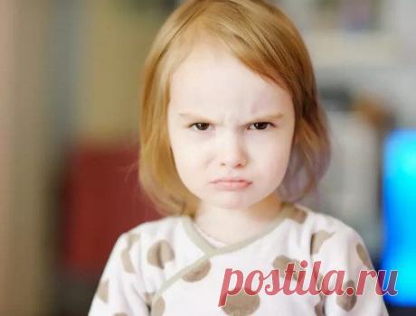 3 эмоции ребенка, которые родители ошибочно принимают за плохой характер Несмотря на то что сейчас многие заговорили про важность эмоционального интеллекта, некоторые родители все еще отказываются придавать ему значение и списывают все проблемы на плохой характер ребенка.