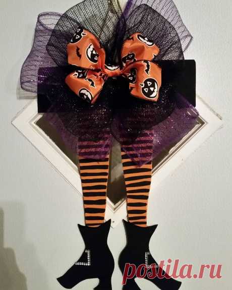 Публикация 💕Kïmbêrłÿ💕 в Instagram • Сен 6 2017 в 1:40 UTC 18 отметок «Нравится», 1 комментариев — 💕Kïmbêrłÿ💕 (@kmbrly669) в Instagram: «Nu 2 #woodworking #painting #art #witch #happyhalloween halloween  #falloftheyear»