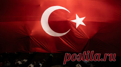 РИА Новости: Турция не будет спешить с ратификацией членства Швеции в НАТО. Турецкий парламент не намерен спешить в вопросе ратификации протокола о членстве Швеции в Североатлантическом альянсе, пишет РИА Новости со ссылкой на источник в турецком законодательном органе. Читать далее