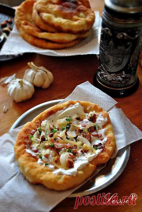 Лангош - унгарски мекици / Hungarian Fried Bread (Langos) Recipe