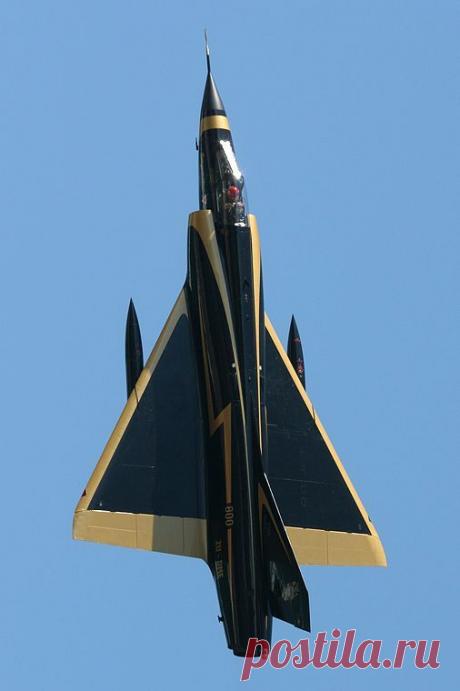dannikingg:
“Dassault Mirage 3CZ “Black Widow” ”
What a beautiful paint job!