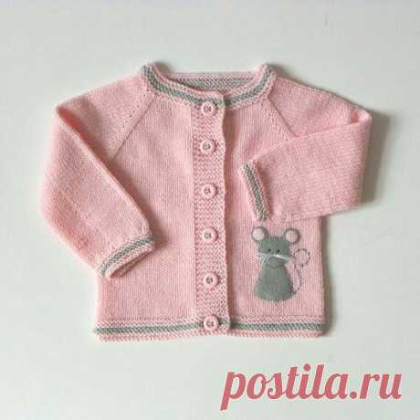 Девочки,кто ленится рассчитывать петельки!
Эта тема для Вас!
Примерный расчёт петелек в схемах при вязании реглана сверху по возрасту малыша(чтобы увидеть схему полностью,необходимо открыть фото)
Важно! Более точный расчёт петель может быть ,только если Вы сделаете его самостоятельно,относительно толщины спиц,пряжи и плотности вязания