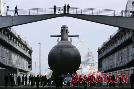 В состав ВМФ России передадут первую серийную подлодку проекта 677 «Лада». Субмарина в несколько раз превосходит предшественников по техническим параметрам.