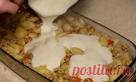 Засыпаем фарш макаронами и ставим в духовку: запеканка на 2 дня
