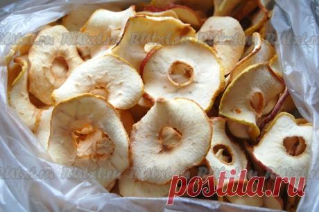 Как сушить яблоки в духовке - рецепт с фото