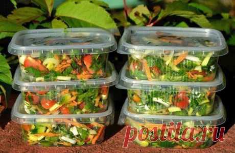 Овощная смесь на зиму
Ингредиенты
лук 1 кг.
Показать полностью…