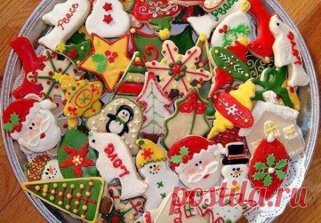 Хрустящее новогоднее печенье.