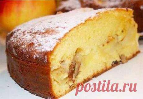 ШАРЛОТКА НА СГУЩЕННОМ МОЛОКЕ