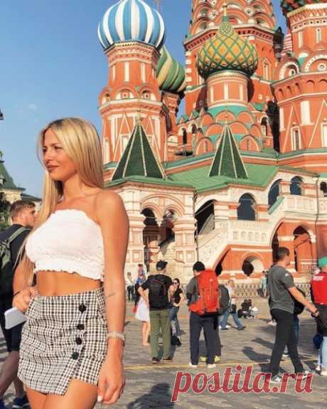 Аргентинская болельщица - Caro Calvagni