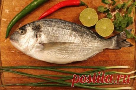 ВКУСНАЯ И АРОМАТНАЯ РЫБКА Приготовьте невероятно вкусную и ароматную рыбку! Весь секрет в маринаде! ;)) Всего пара минут, несколько трюков и вуаля - рыбка уже в духовке :)) Готовы попробовать? Тогда смотрите скорее...➨