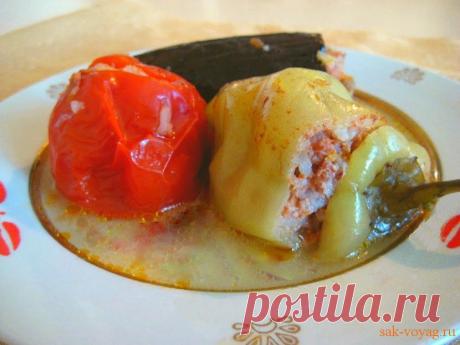 Т#новыйгод #рецепты #кулинария #фарш #перец #баклажаны #толма
Пора составлять новогоднее меню, предлагаю фаршированные овощи, один из видов толмы (долмы, как кому угодно) из овощей - фаршированные баклажаны, помидоры, перец | Рецепты в саквояже