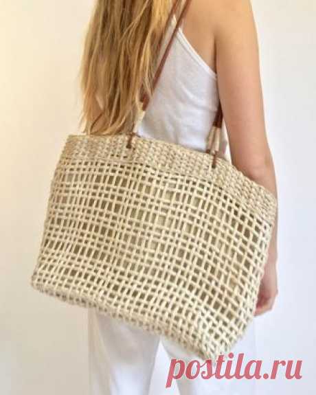 Traveling soon? Some take-me-there suggestions in my story. Sold ✨