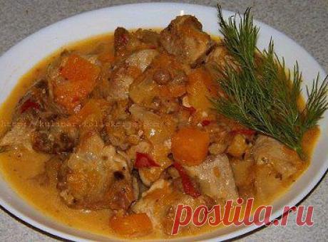 Как приготовить гуляш из свинины - https://kulinar.kollekcija.com/nemetskiy-gulyash-so-svininoy-i-tyikvoy-ot-elenyi-puzyirevoy/