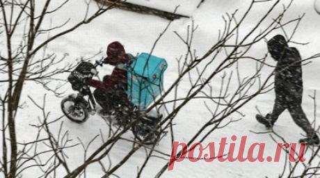 В «Опоре России» поддержали необходимость регламентирования деятельности курьеров. Эксперт московского областного отделения «Опоры России» кандидат экономических наук Вячеслав Белобжецкий заявил, что назрела необходимость регламентировать деятельность курьеров. Читать далее