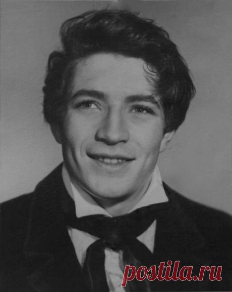 Юрий Каморный