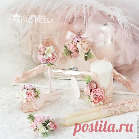 Acheter un ensemble de mariage "Puddle lace" dans la boutique en ligne à la Foire des Maîtres