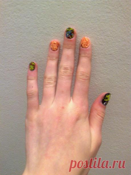 Маникюр "Безумие". Если кто-то хочет узнать как его сделать, пишите.