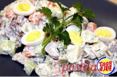 Чудо-салат с копченой курицей