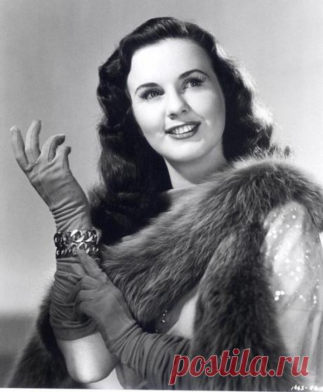 Sovetika.ru - сайт о советской эпохе: Звезда по имени Дина Дурбин.