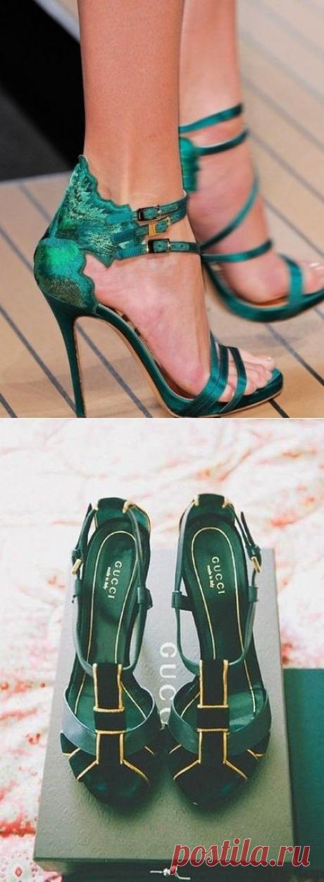 Мода и красота / Изумрудный в стиле