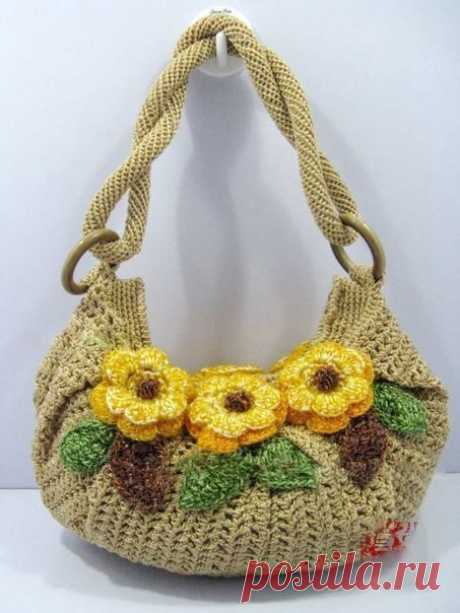 Вязаные сумки с цветочным мотивом.Идеи.