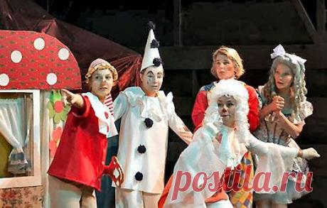 Олеся Емельянова. Самодеи Лесного города. Золотой ключик или приключения Буратино. Премьера спектакля для детей по пьесе Олеси Емельяновой.