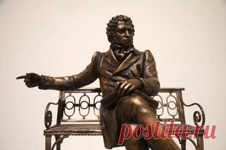 Захарова сравнила желающих запретить Пушкина на Украине с героем одной повести