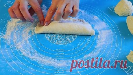 Вкусные сырные лепешки на кефире с фаршем