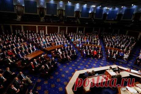 На Украине объяснили отмену выступления Зеленского в Конгрессе США. Министр обороны Украины Рустем Умеров объяснил отмену выступления президента республики Владимира Зеленского на брифинге в Конгрессе США. По его словам, оно было отменено из-за изменения ситуации. «Я думаю, что он благодарен и воспользуется этой возможностью в следующий раз, когда она представится», — добавил он.