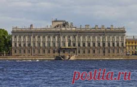 Результат поиска Google для https://upload.wikimedia.org/wikipedia/commons/a/af/Spb_06-2012_Palace_Embankment_various_01.jpg
