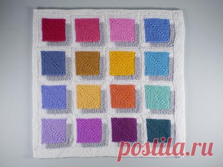 Вязаная подушка с интересным рисунком