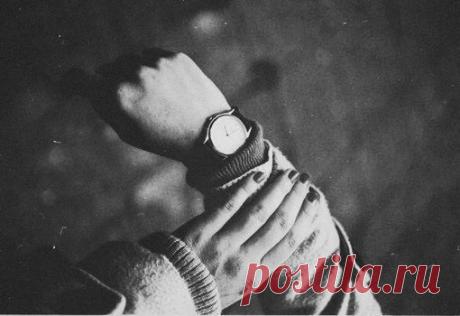 В психологии есть такой принцип: чем больше ожиданий по поводу какого-то события, тем выше вероятность сокрушительного разочарования. Больше ждёшь — меньше получаешь, меньше ждёшь — больше получаешь. Принцип железобетонный, никаких исключений.