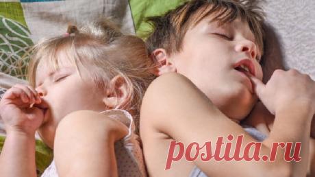 Что делать, если ребёнок постоянно сосёт палец? | Семья и ребенок