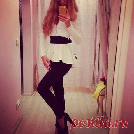 Костюм кофта баска+лосины . Размеры с - м 1500руб.