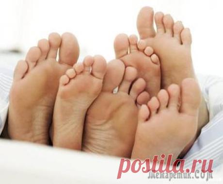 Как быстро вылечить грибок ногтей в домашних условиях
Грибок ногтей — лечение и народные средства. Вылечить грибок в домашних условиях можно разнообразными народными средствами. ... Стиральным порошком лечить грибок на ногтях предлагают многие пользователи интернета