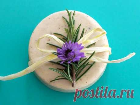 Welcome to Lovely Greens - Lovely Greens Background on Tanya from Lovely Greens - simple, natural living, on the Isle of Man